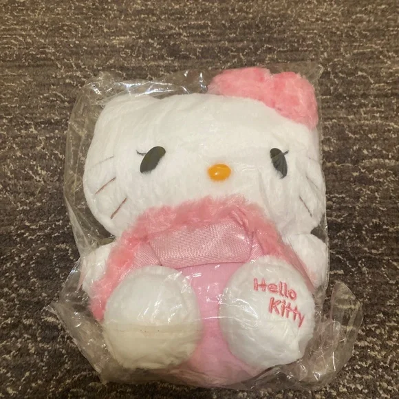Hello kitty plush - Picture 4 of 5